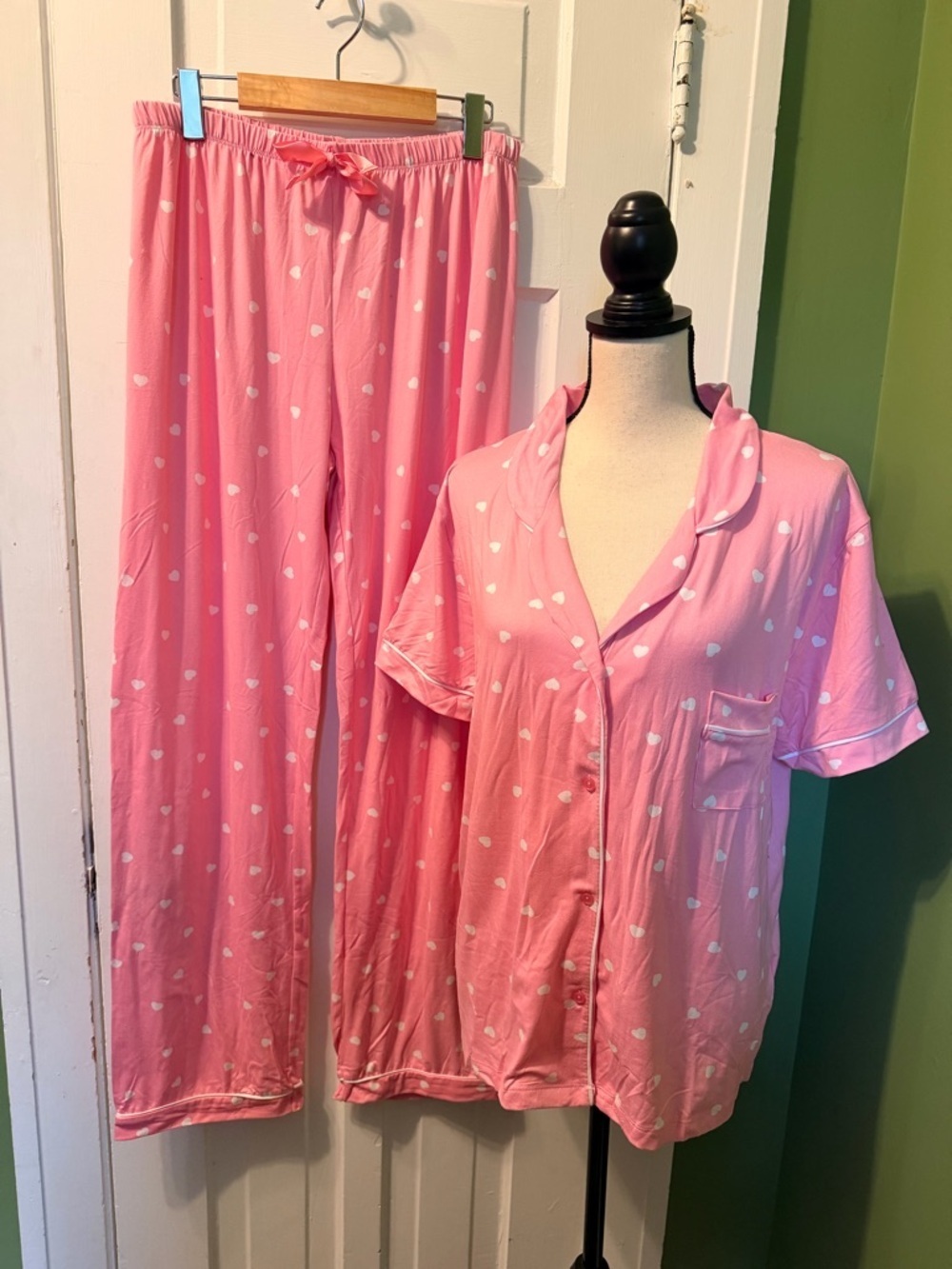 Women's Pink Heart-Print Short Sleeve Pajama Set